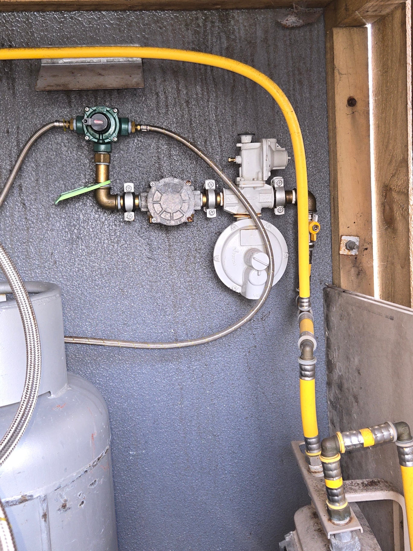 LPG regulator inspection