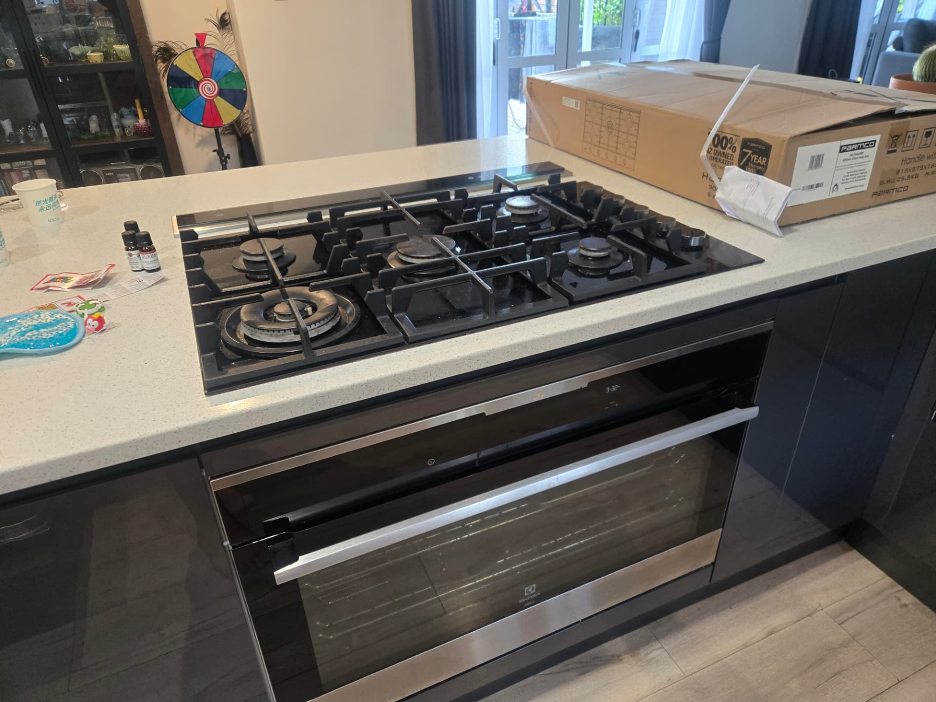 New Parmco gas hob fitted above the oven in an Auckland kitchen