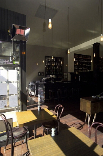 Rinnai Super Ray in a cafe